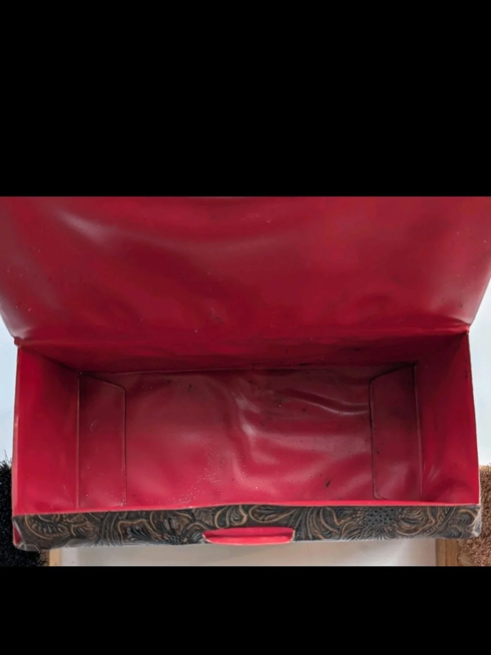 Vintage Kiwi Travel Shoe Shine Compact Kit Faux Tooled Leather Case Two Brushes